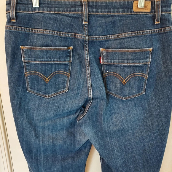 Levi's Women's 580 Bootcut Jeans in Size 18 - Picture 7 of 11